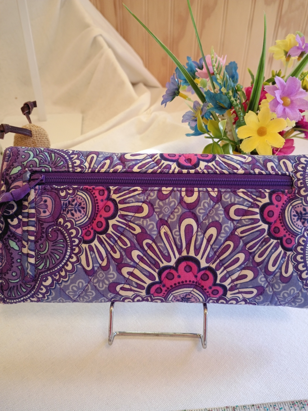 Vera Bradley Magnetic Trifold Wallet In Lilac Tapestry